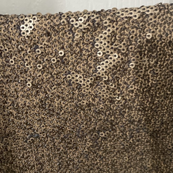 V neck sequin top. Xl. Anthropologie. Very nice top no flaws - Picture 5 of 5